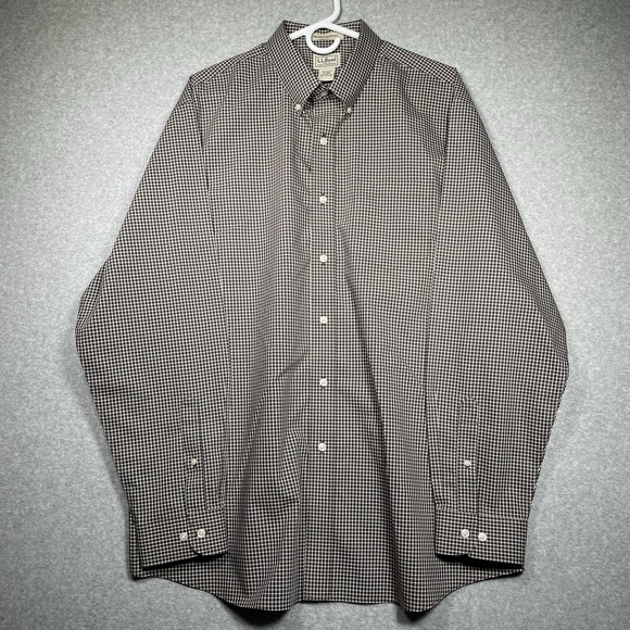L.L. Bean Other - LL Bean XL Brown Checkered Button Down Long‎ Sleeve Wrinkle Resistant